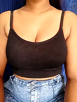 Snapshot of Anarkali900 chatting on 09/11/25, 06:46 Anarkali900 online show from 09/11/25, 06:46