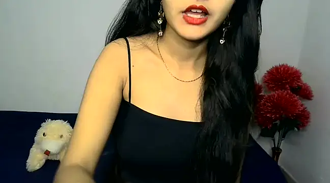 Snapshot of SUZY_FROMUS chatting on 12/05/24, 05:48 SUZY FROMUS online show from 12/05/24, 05:48