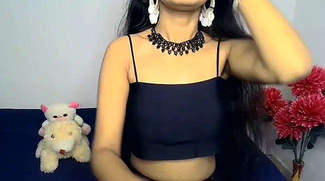 Snapshot of SUZY_FROMUS chatting on 12/08/24, 05:39 SUZY FROMUS online show from 12/08/24, 05:39