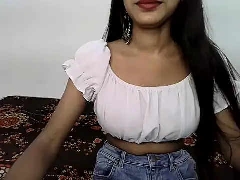 Snapshot of SUZY_FROMUS chatting on 09/19/25, 07:10 SUZY FROMUS online show from 09/19/25, 07:10