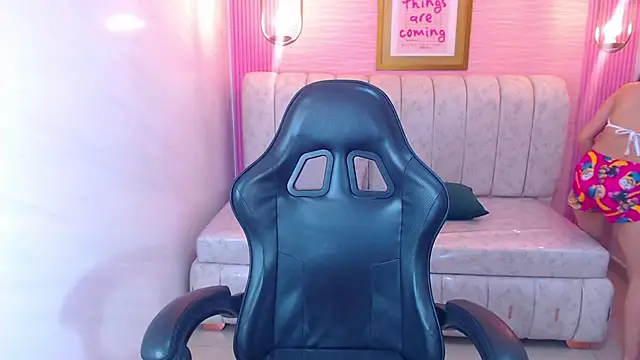 paris sub1  online show from 09/13/25, 12:49