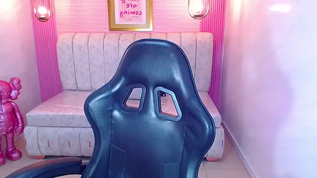 paris sub1  online show from 11/12/25, 01:11