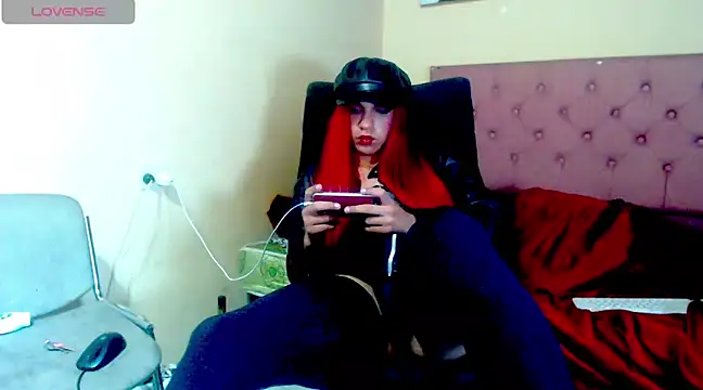 Snapshot of Angiee_Ts chatting on 12/28/24, 03:37 Angiee Ts online show from 12/28/24, 03:37