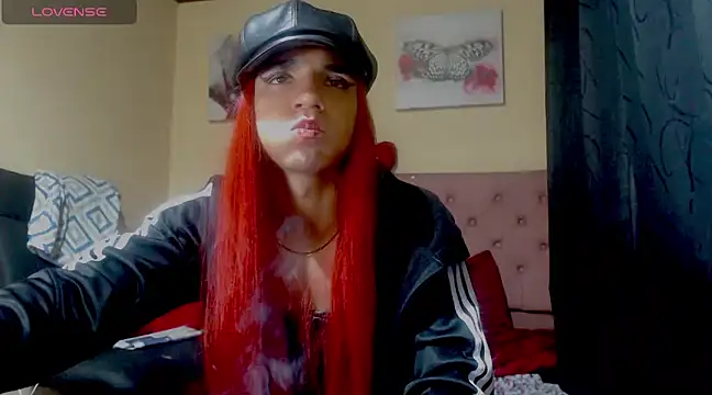 Snapshot of Angiee_Ts chatting on 01/27/25, 03:18 Angiee Ts online show from 01/27/25, 03:18