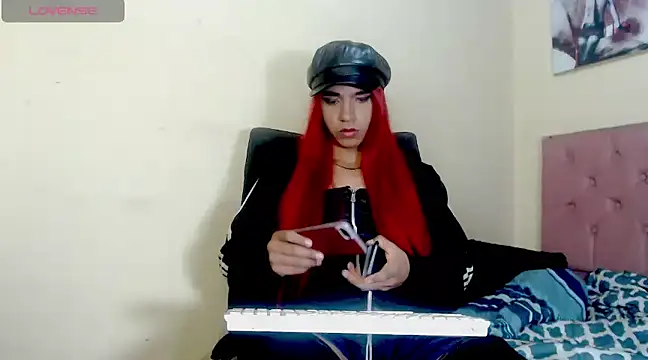 Snapshot of Angiee_Ts chatting on 03/06/25, 03:45 Angiee Ts online show from 03/06/25, 03:45