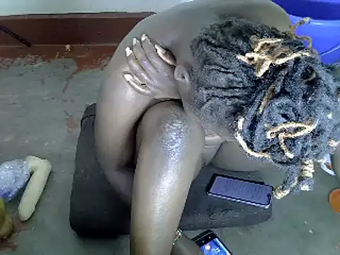 Sweetaggy2 online show from 02/03/26, 06:46