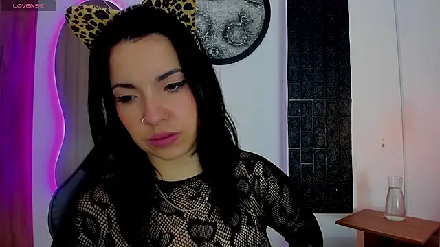 tatiana sc online show from 10/06/25, 01:30