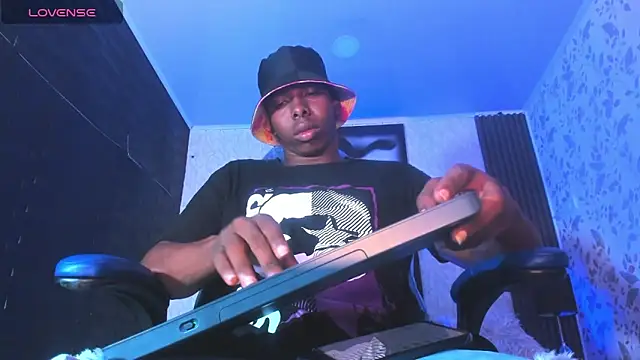 Snapshot of JD_THEBABY chatting on 03/12/25, 12:36 JD THEBABY online show from 03/12/25, 12:36