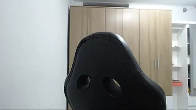 RoxanaLove9 online show from 06/03/26, 12:35