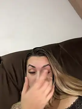hotskinny1 online show from 05/15/26, 11:56