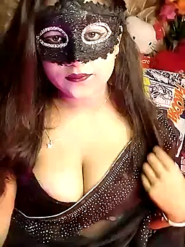 Hottyalia online show from 12/12/24, 07:04