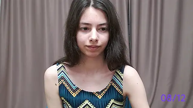 Snapshot of sweet_sweet_angel chatting on 12/08/24, 12:52 sweet sweet angel online show from 12/08/24, 12:52