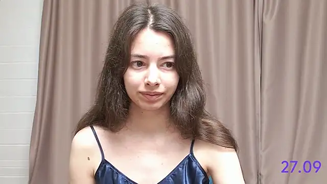 Snapshot of sweet_sweet_angel chatting on 09/27/25, 06:51 sweet sweet angel online show from 09/27/25, 06:51