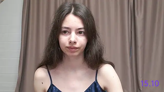 Snapshot of sweet_sweet_angel chatting on 10/15/25, 07:30 sweet sweet angel online show from 10/15/25, 07:30