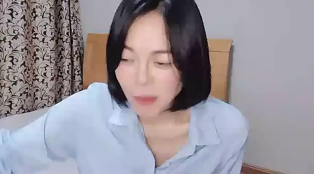 Linda-LL online show from 02/18/25, 12:17