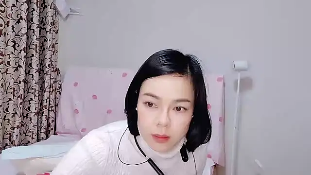 Linda-LL online show from 03/06/25, 02:18