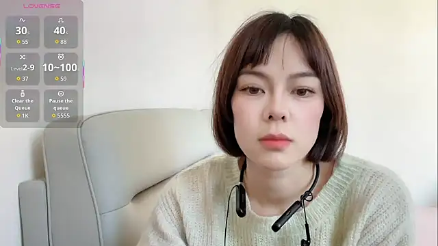 Linda-LL online show from 11/15/25, 04:54