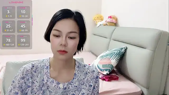 Linda-LL online show from 05/10/26, 01:49