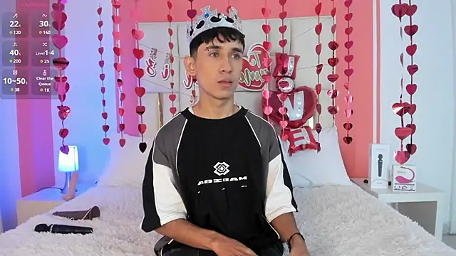 Thayler jones online show from 02/07/25, 11:23