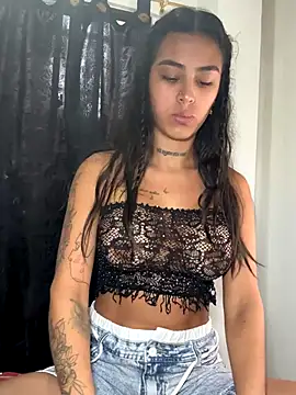 paisitahot1975 online show from 09/18/25, 02:30