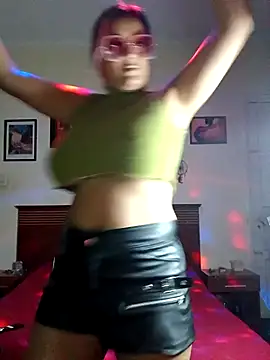DesireSatler online show from 05/24/26, 10:04