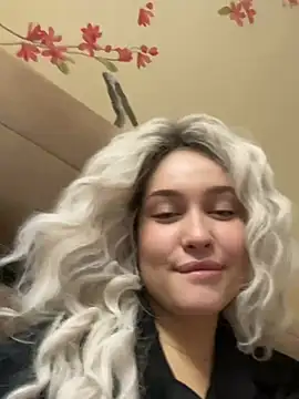 KikiWatson online show from 01/05/25, 12:31