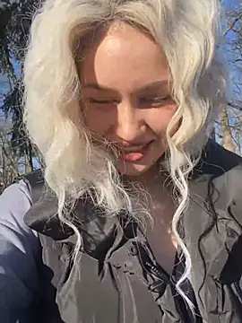 KikiWatson online show from 01/10/25, 08:07