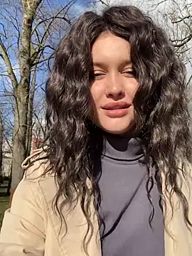 KikiWatson online show from 02/05/25, 08:00