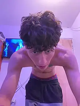 LatinBoysxxx online show from 12/05/24, 10:12