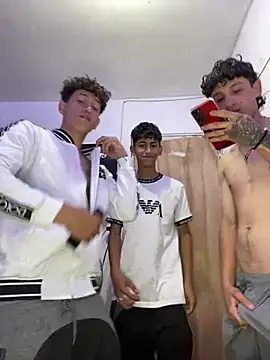 LatinBoysxxx online show from 01/27/25, 04:22