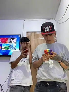 LatinBoysxxx online show from 02/06/25, 05:19