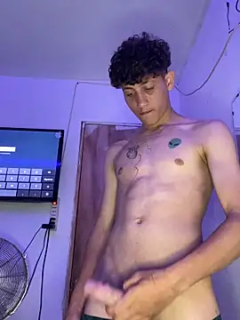LatinBoysxxx online show from 03/01/25, 05:49