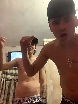 LatinBoysxxx online show from 03/15/25, 09:41