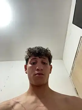 Snapshot of LatinBoysxxx chatting on 03/20/26, 08:14 LatinBoysxxx online show from 03/20/26, 08:14