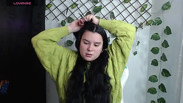 Snapshot of Nika_1_ chatting on 06/01/26, 12:23 Nika 1 online show from 06/01/26, 12:23
