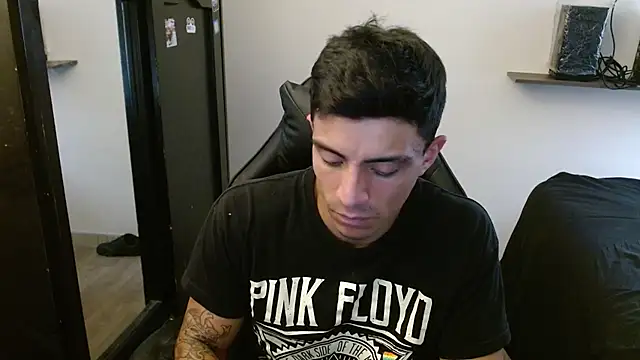 kv   xxx  online show from 02/19/26, 05:42