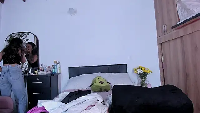 medussa13  online show from 03/24/26, 01:05