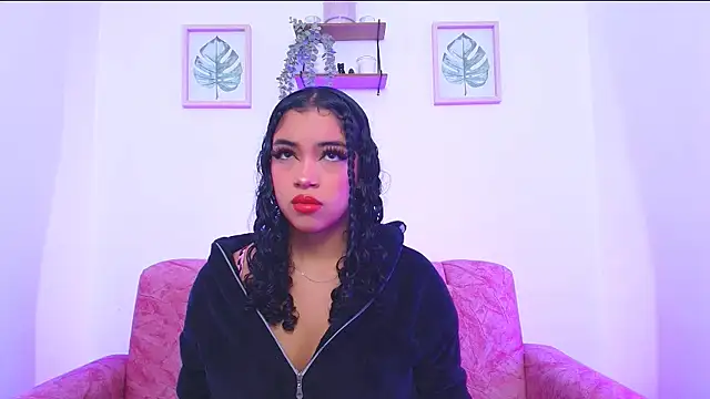 Sara Jhonson online show from 12/19/24, 11:03