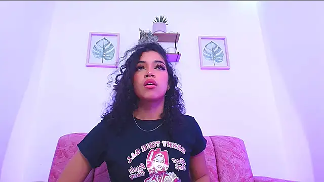 Sara Jhonson online show from 12/22/24, 12:50