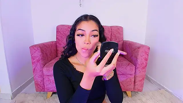 Sara Jhonson online show from 09/11/25, 11:05