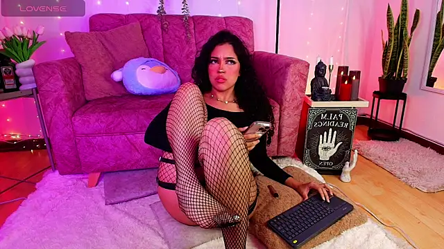 Snapshot of Sara_Jhonson chatting on 05/15/26, 11:45 Sara Jhonson online show from 05/15/26, 11:45
