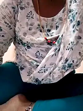 Snapshot of sneha_telugu_girl chatting on 12/14/24, 09:51 sneha telugu girl online show from 12/14/24, 09:51