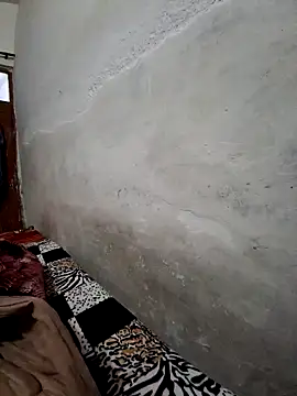 Snapshot of menakshiiikaur chatting on 12/25/24, 01:30 menakshiiikaur online show from 12/25/24, 01:30