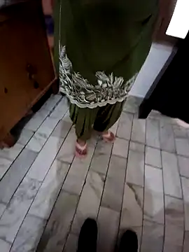 Snapshot of menakshiiikaur chatting on 01/27/25, 07:24 menakshiiikaur online show from 01/27/25, 07:24