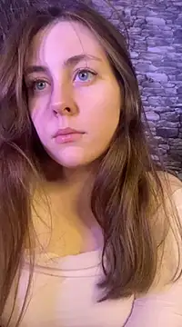 Snapshot of Topvi_ chatting on 12/28/24, 07:54 Topvi online show from 12/28/24, 07:54