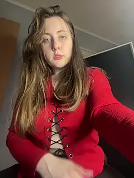 Snapshot of Topvi_ chatting on 03/15/25, 07:27 Topvi online show from 03/15/25, 07:27