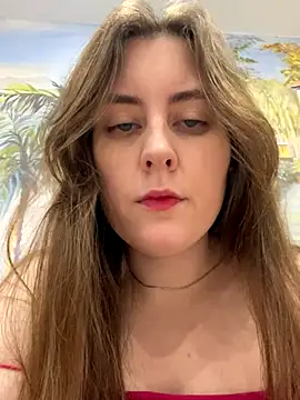 Snapshot of Topvi_ chatting on 12/05/25, 10:13 Topvi online show from 12/05/25, 10:13