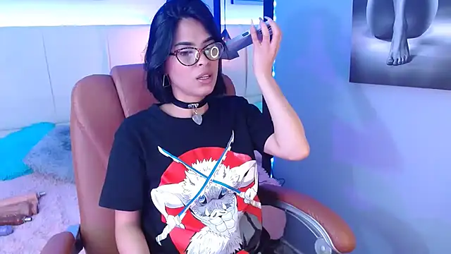 AlessiaVal  online show from 02/03/25, 12:36