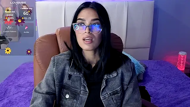 AlessiaVal  online show from 09/13/25, 03:45