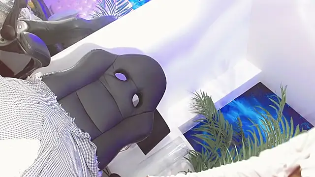 Snapshot of Jadee_Ariell chatting on 01/06/25, 11:29 Jadee Ariell online show from 01/06/25, 11:29